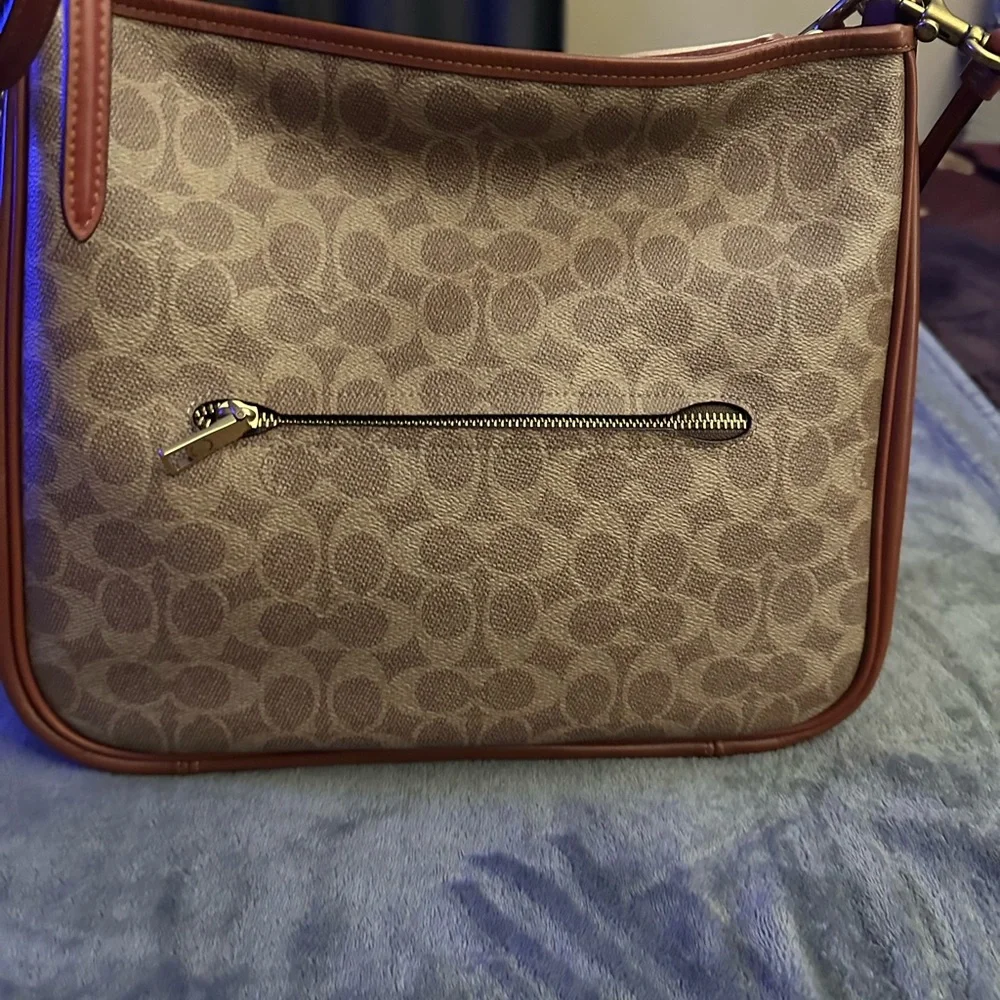 🔥Coach Signature Canvas and Red Leather Shoulder Bag - Picture 11 of 14